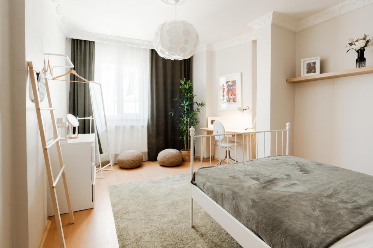 Cozy And Classy Flat Near Taksim Square In Beyoglu
