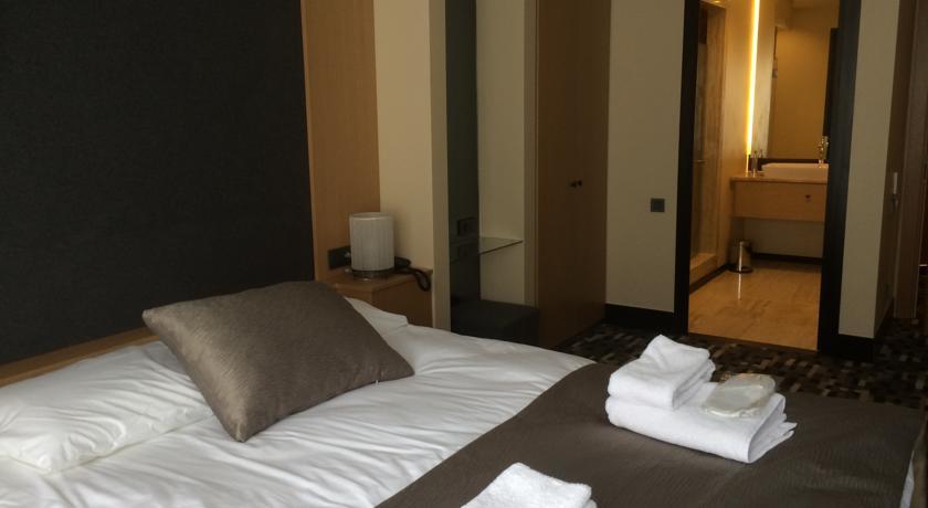 Hotel Tan - Special Category