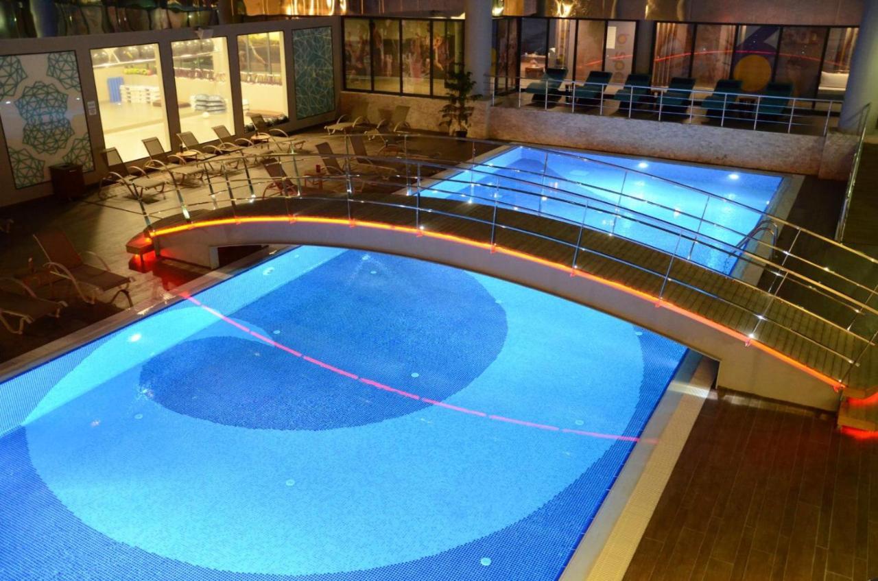 -comfortable Living Space- Fully Equipped -pullman