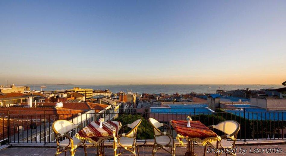 Adonis Palace Hotel 3*