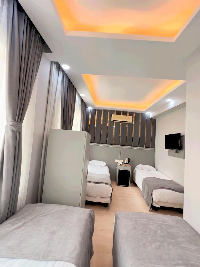 Crowned 2* Istanbul