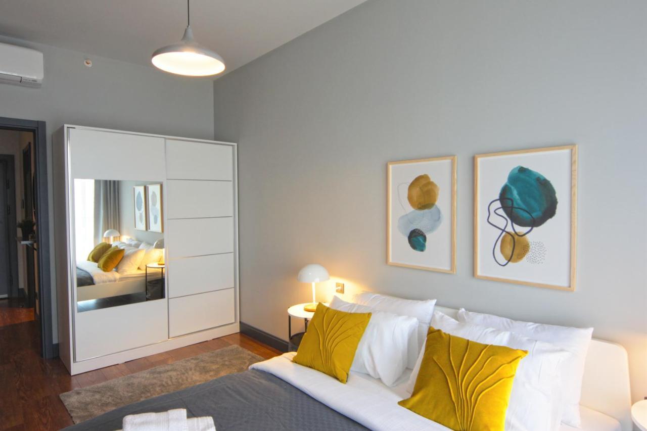 Spacious With Balcony- Tranquil Haven Istanbul