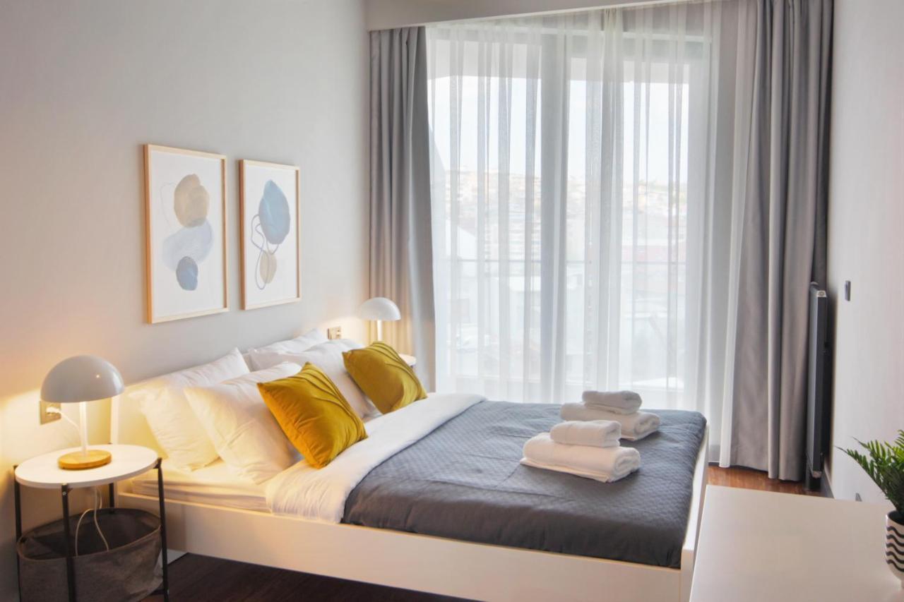 Apartment Spacious With Balcony- Tranquil Haven Istanbul