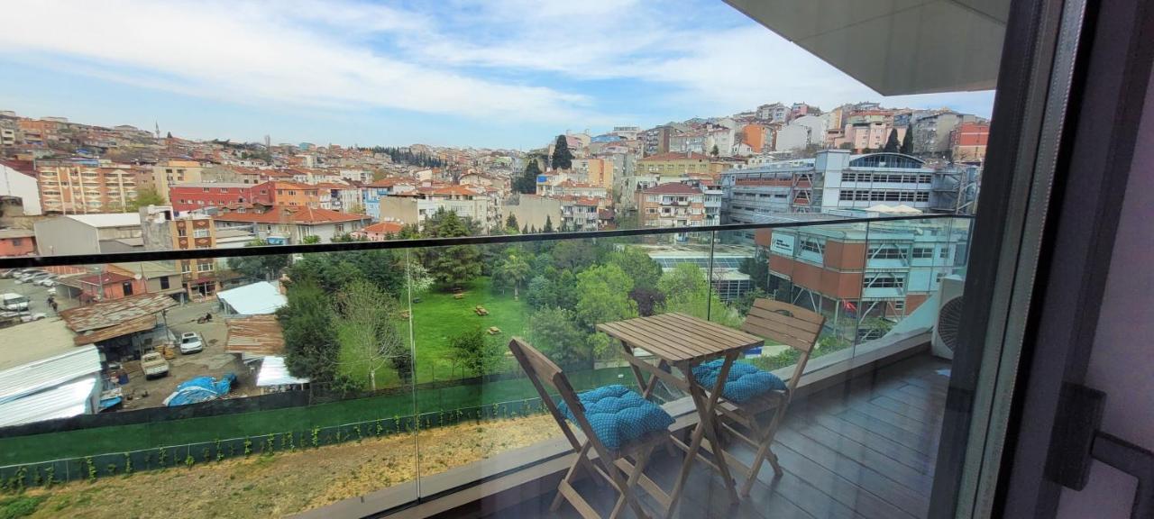 Spacious With Balcony- Tranquil Haven
