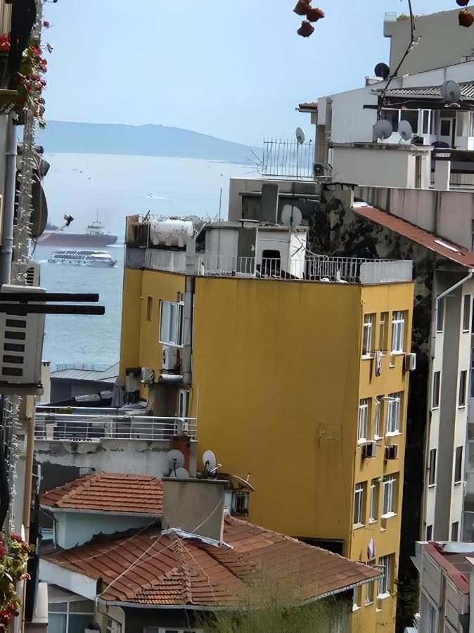 In The Heart Of Taksim