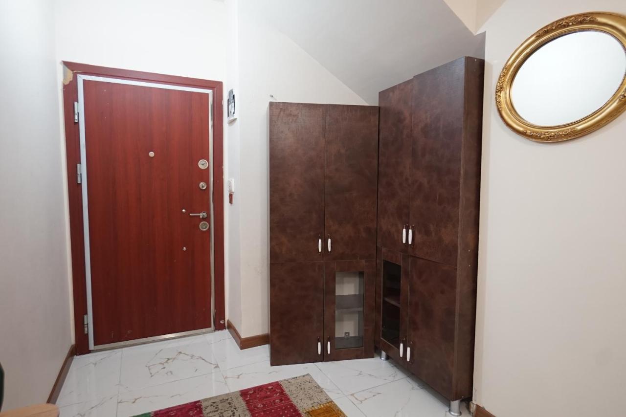 3+1 House With Garden In The New Building Daire *
