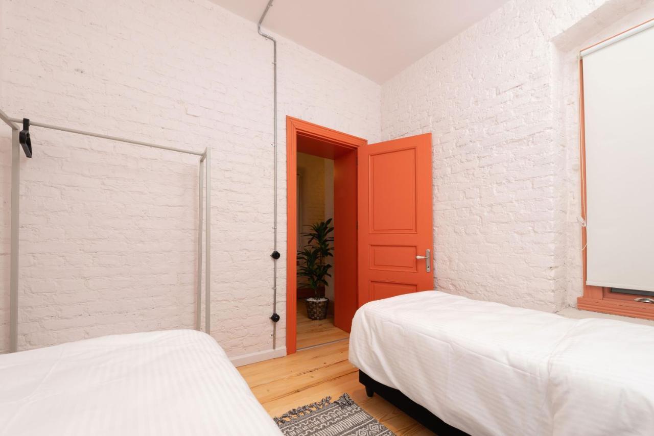 Penelope's Loft: Just Renovated 5br In City Centre Apartment