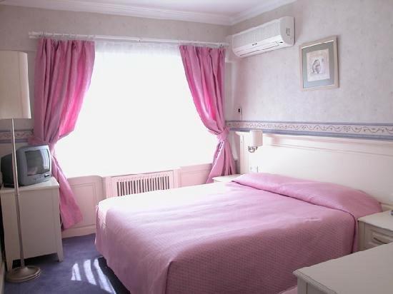 Hotel Atay *