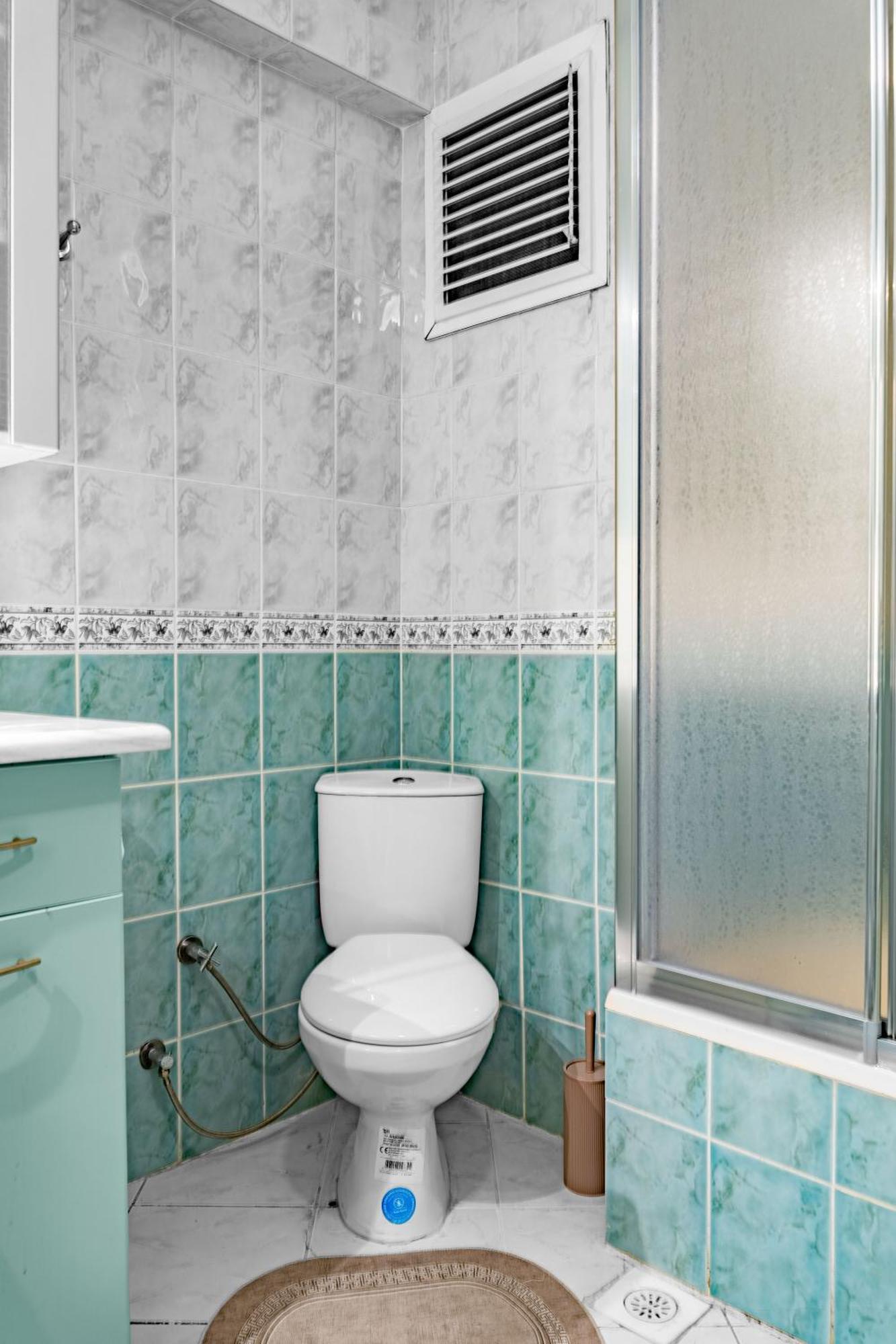 Bright & Cozy 2br Located In The Heart Of Living Apartment *