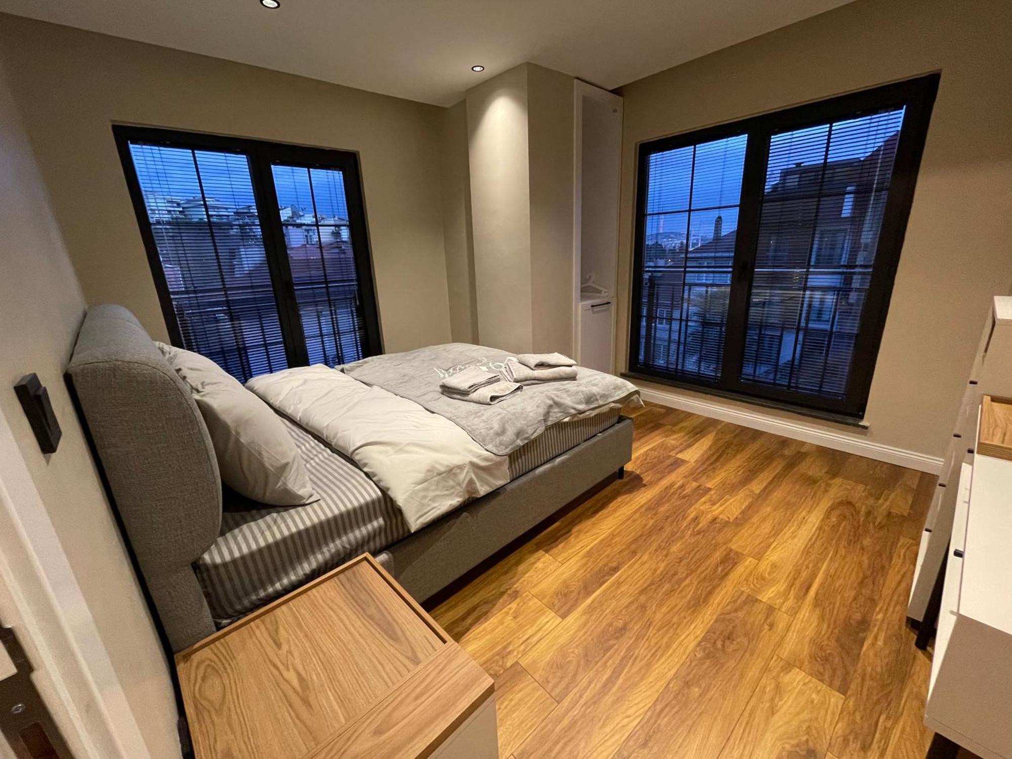 Arc House Apartment *