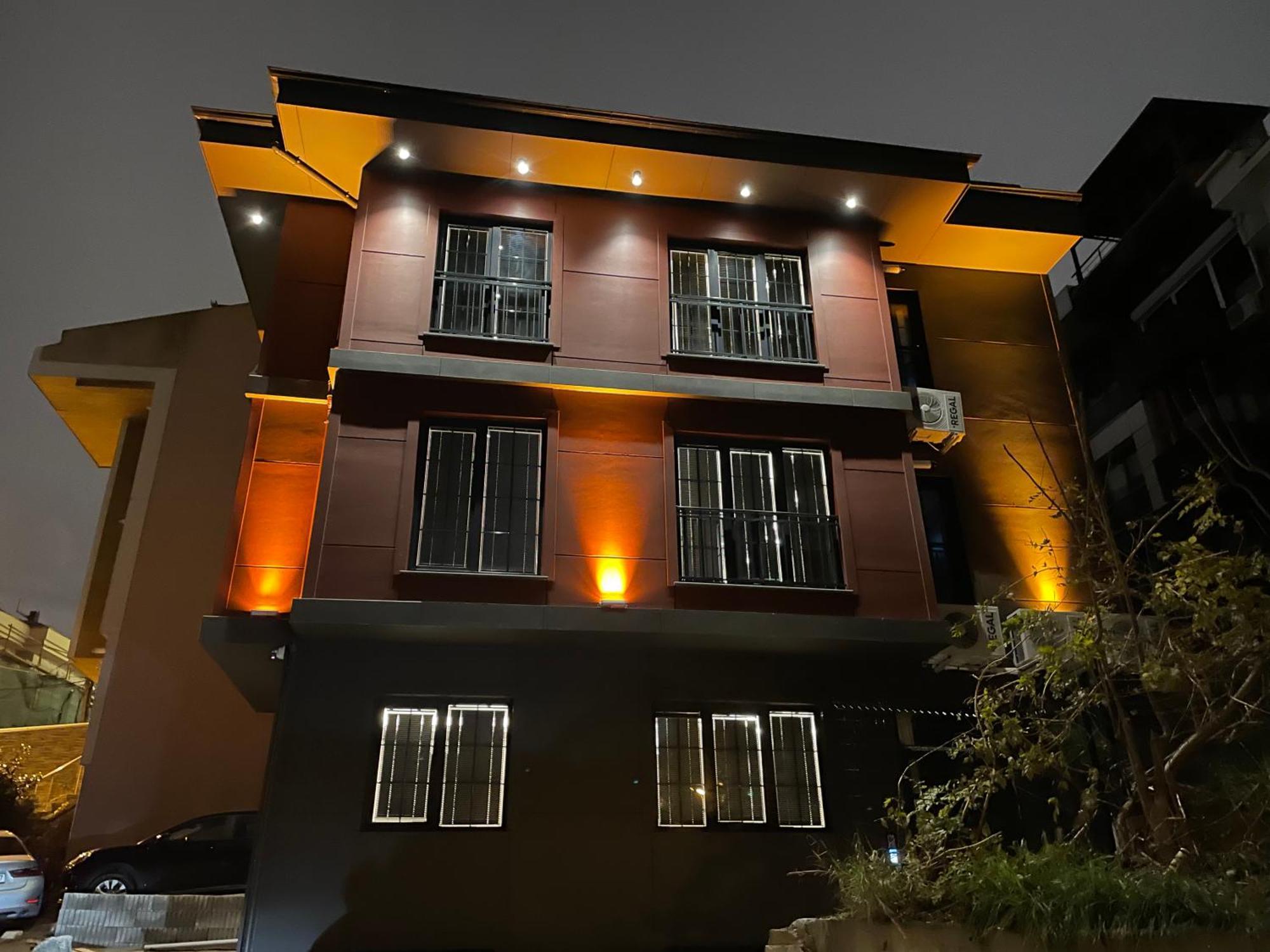 Apartment Arc House