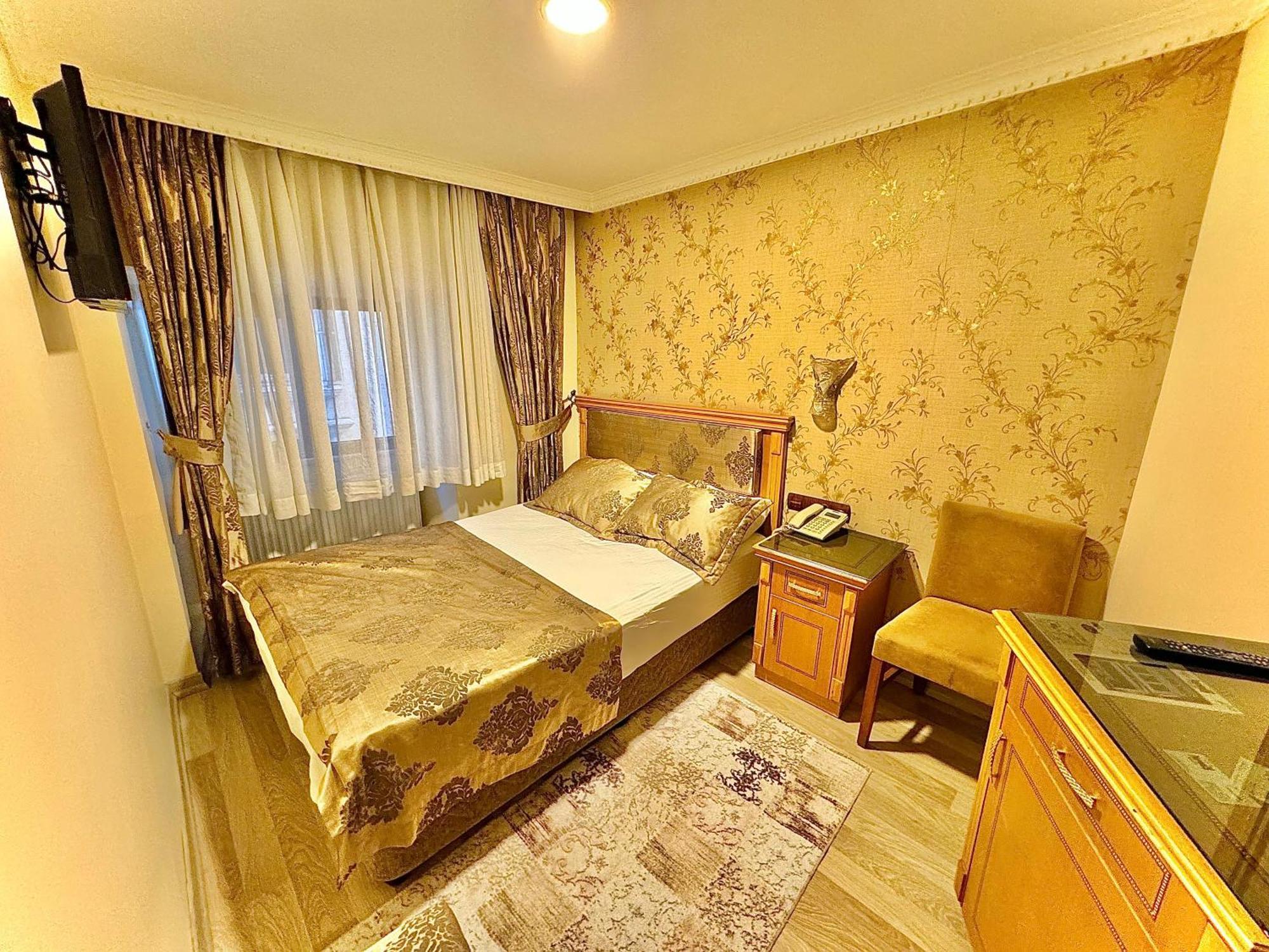 Grand Papirus Hotel 3*