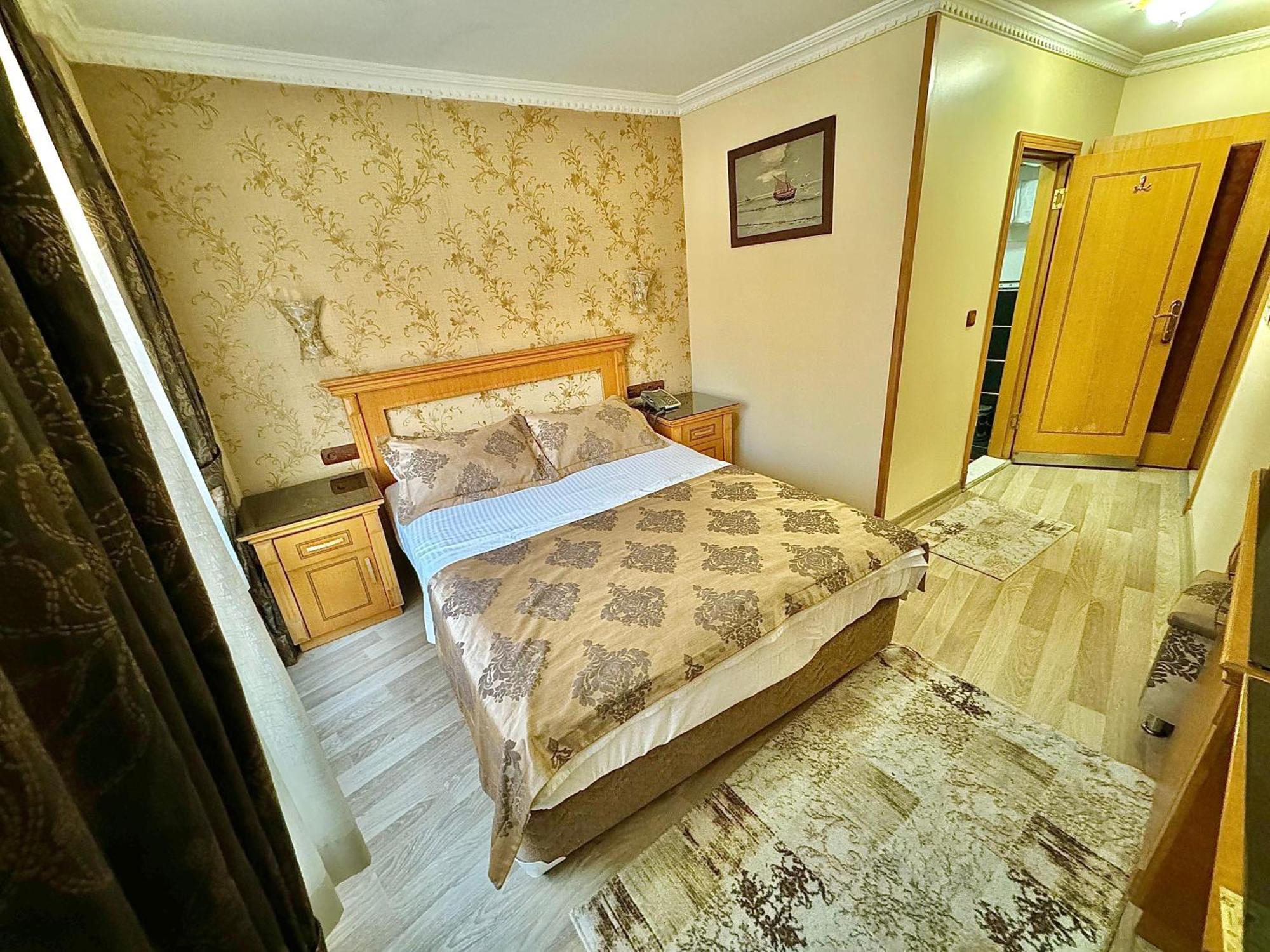 Hotel Grand Papirus