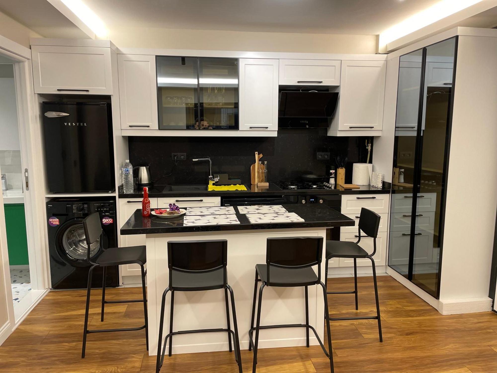 Arc House Apartment *
