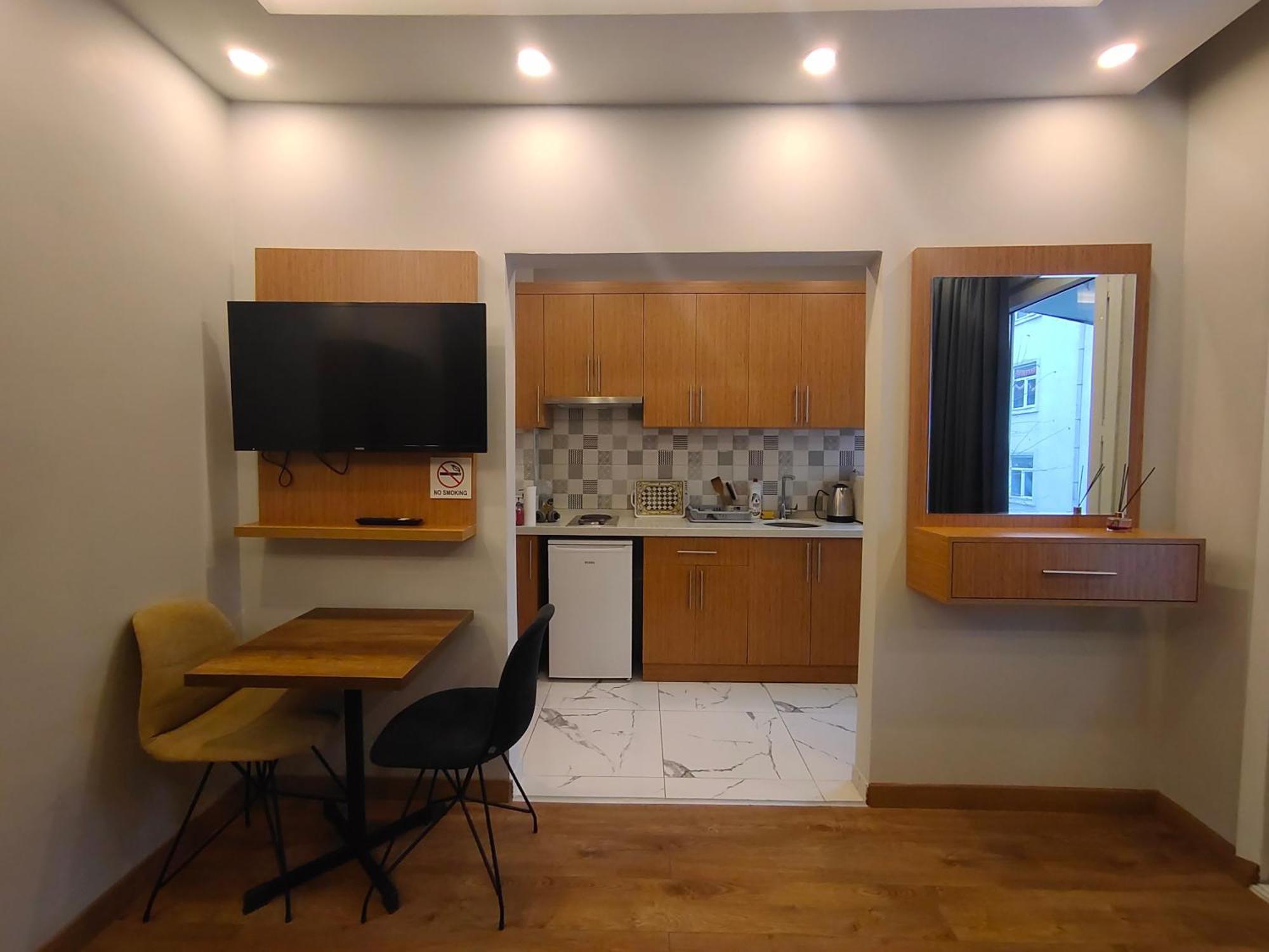 Minutes Away From Taksim Square #401 Apartment *