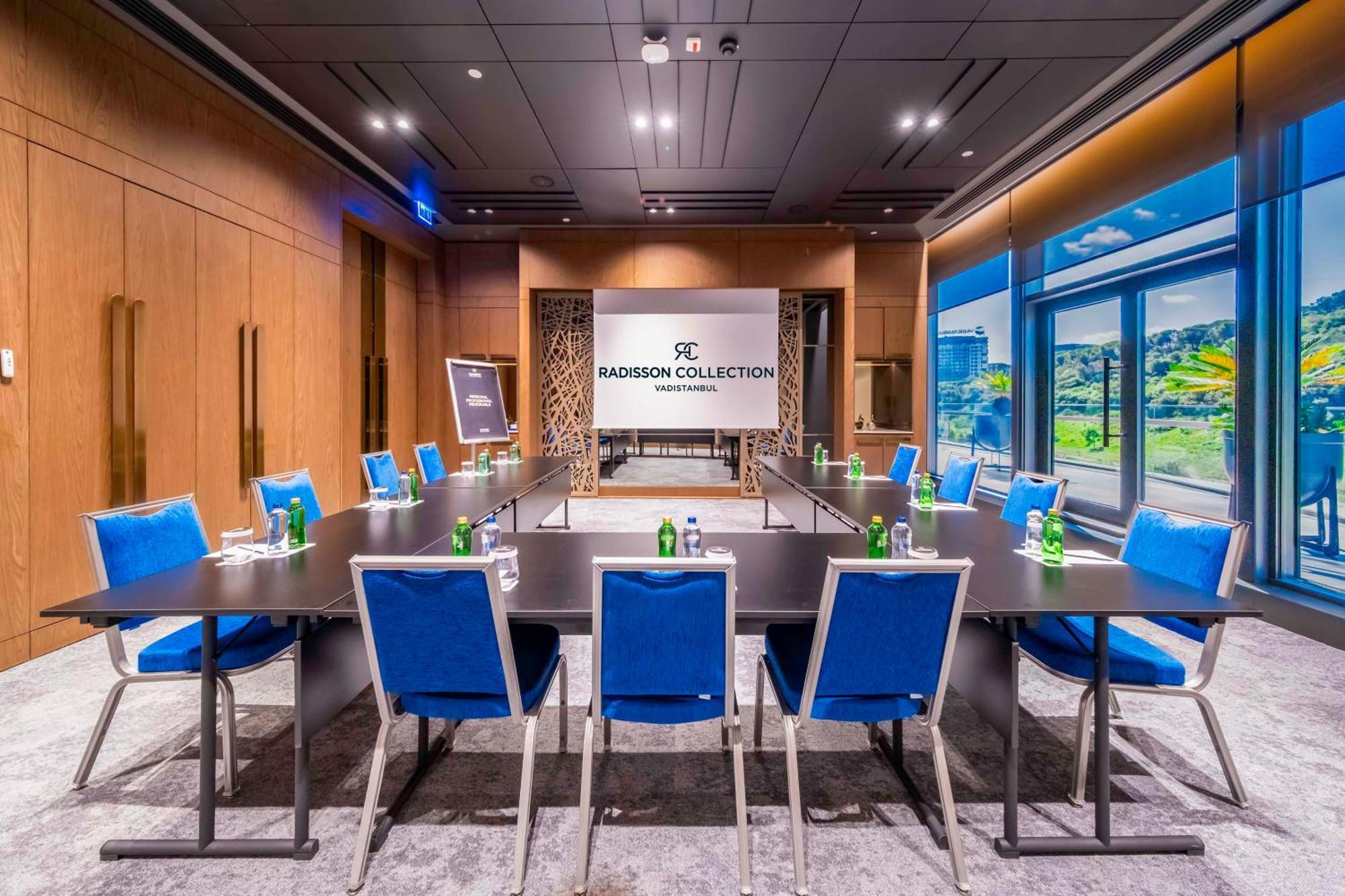 Radisson Collection Hotel, Vadistanbul