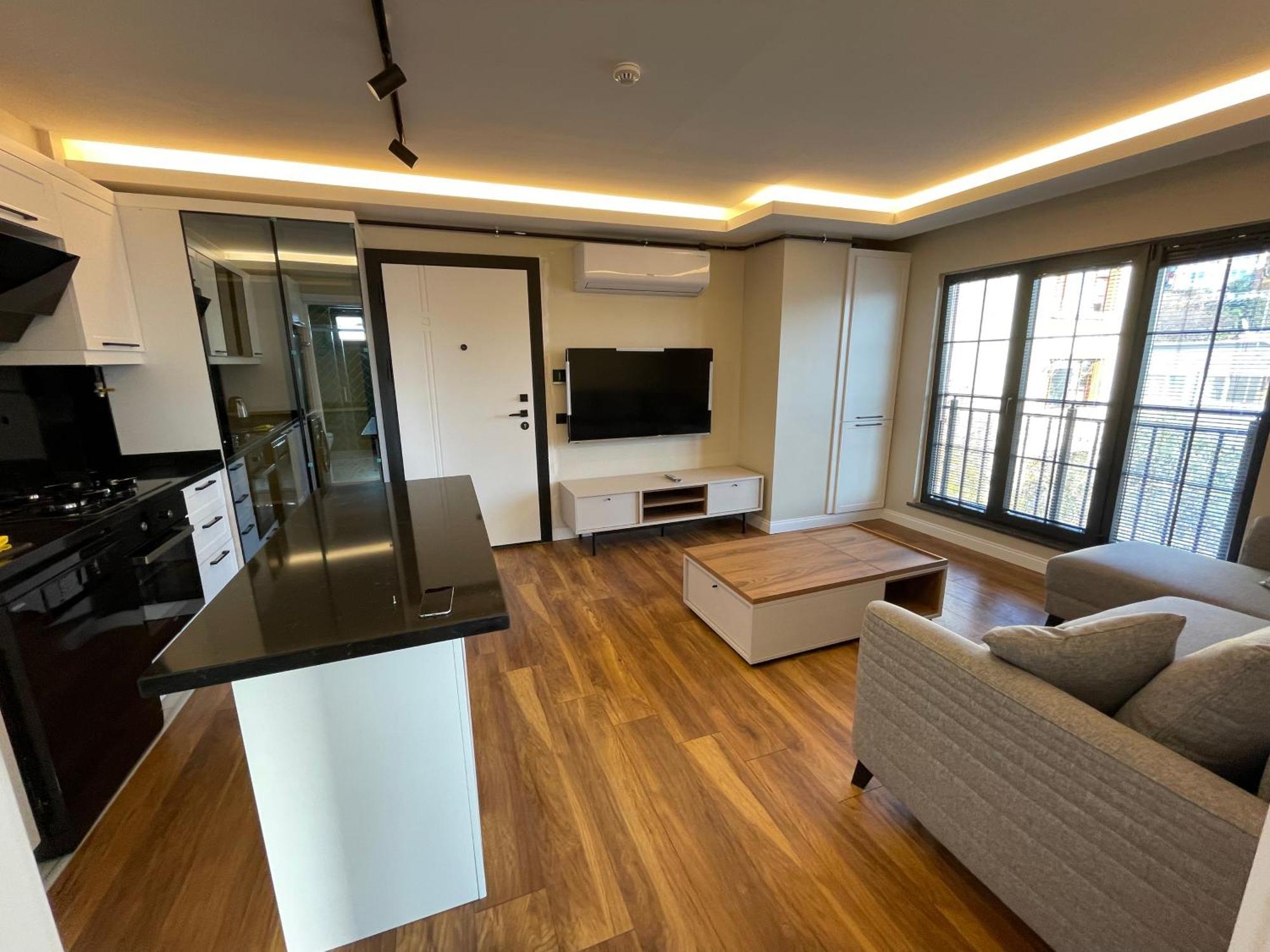 Arc House *