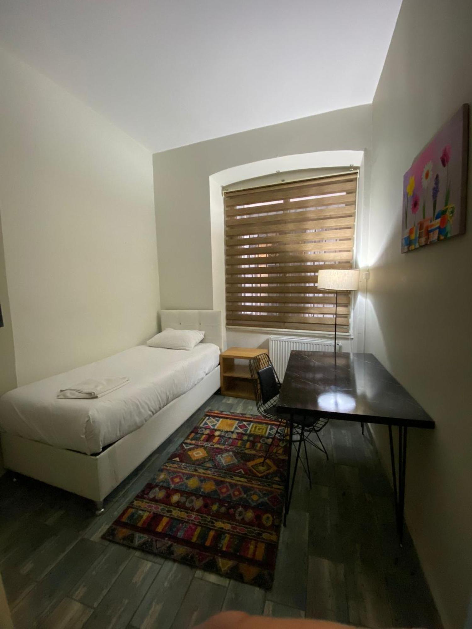 Daire Taksim Sofa House