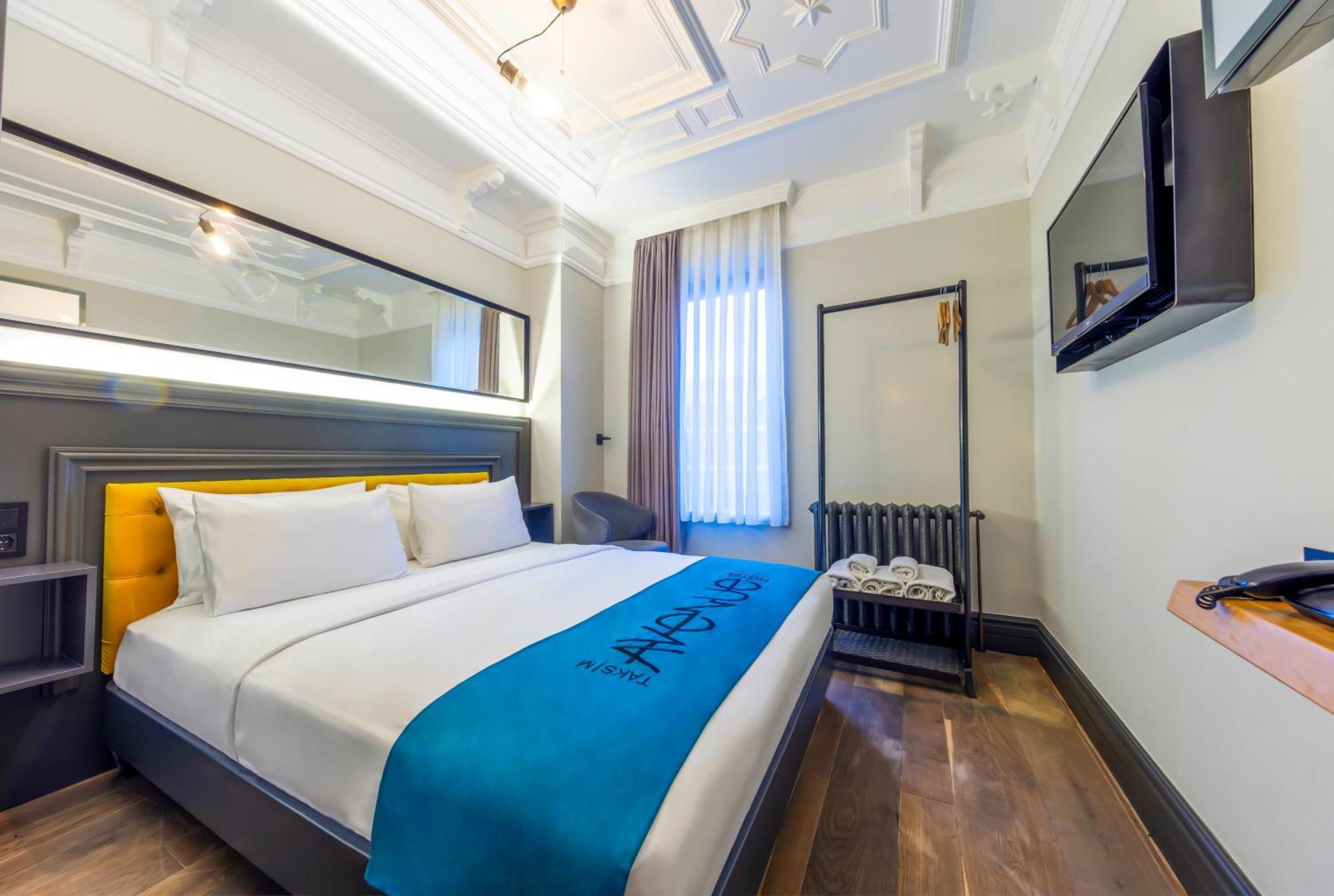 Taksim Avenue 4*