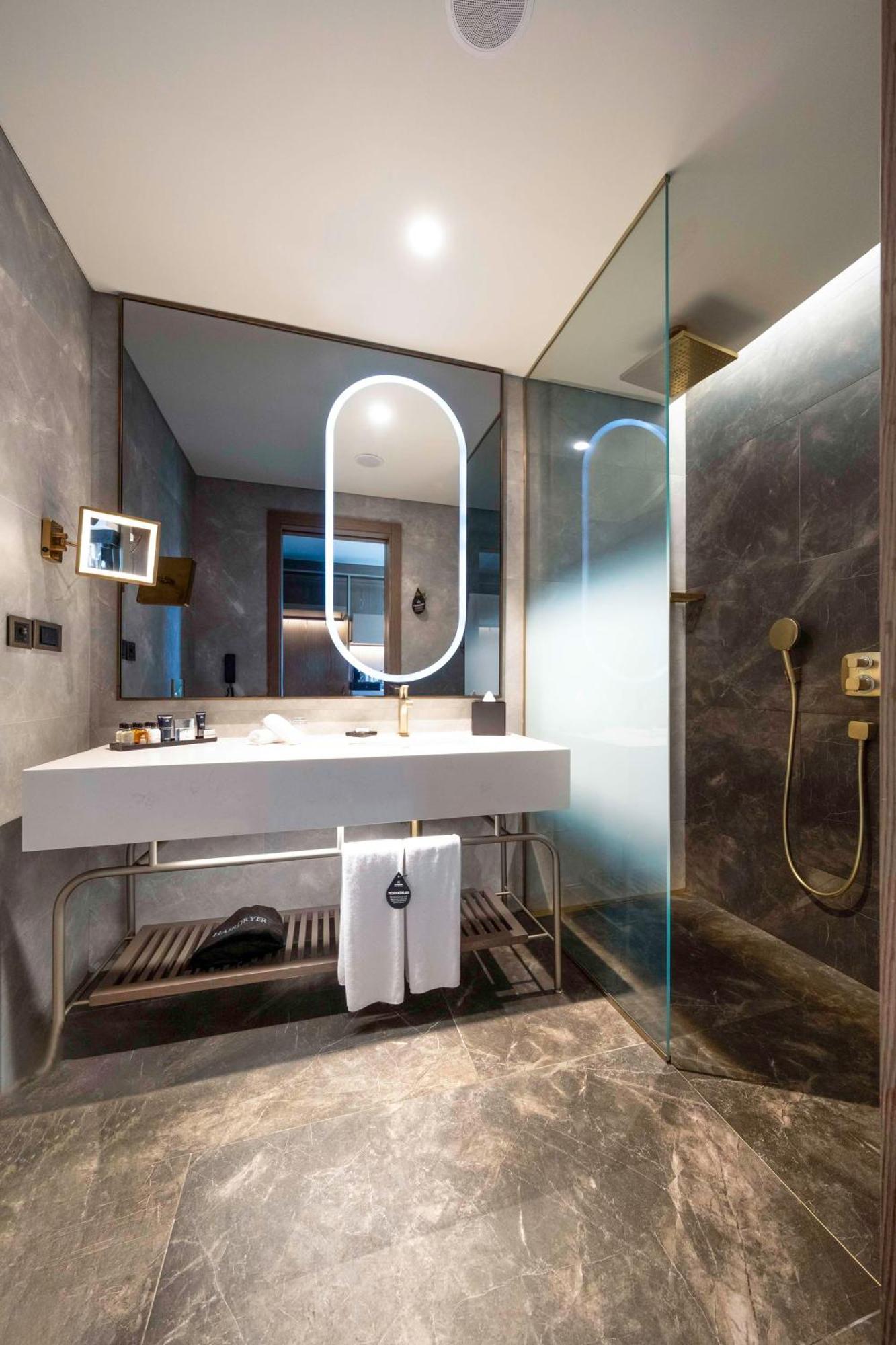 Radisson Collection Hotel, Vadistanbul Hotel