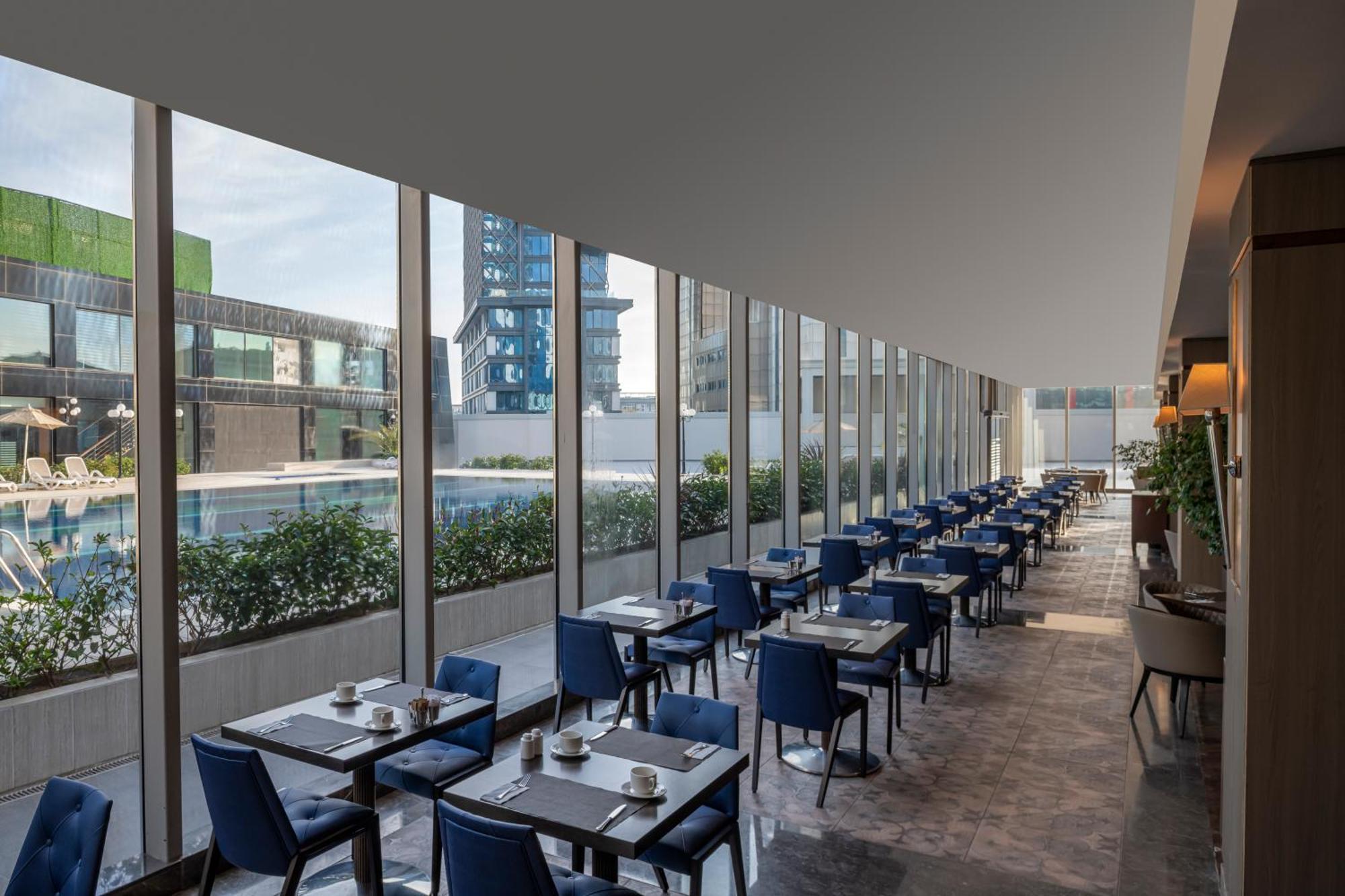 Hotel Windsor & Convention Center 5*