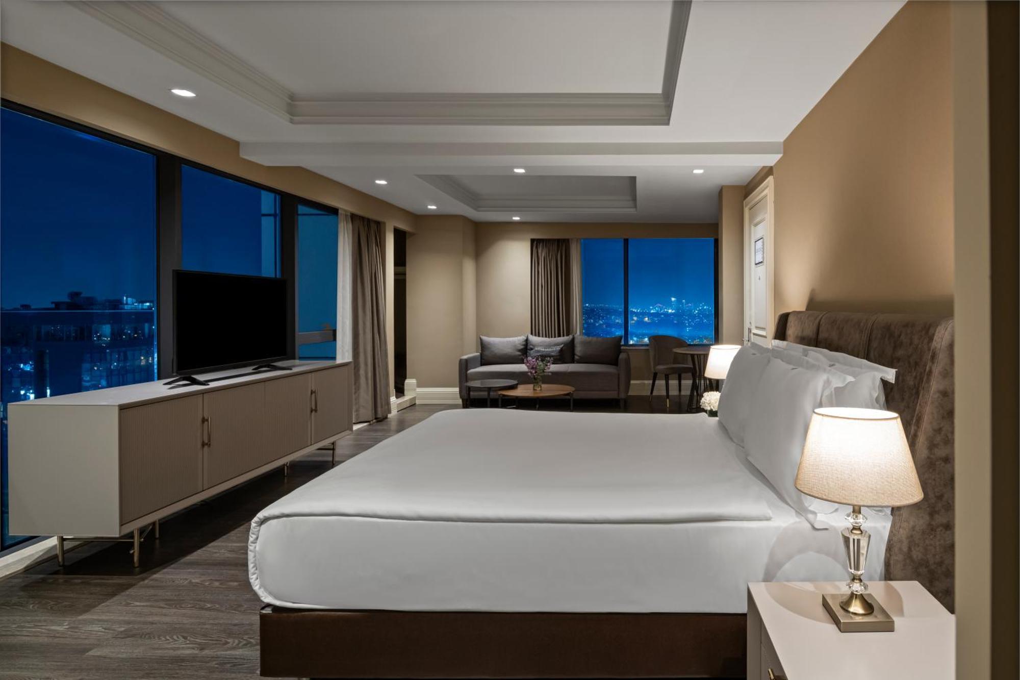 Windsor & Convention Center Hotel 5*