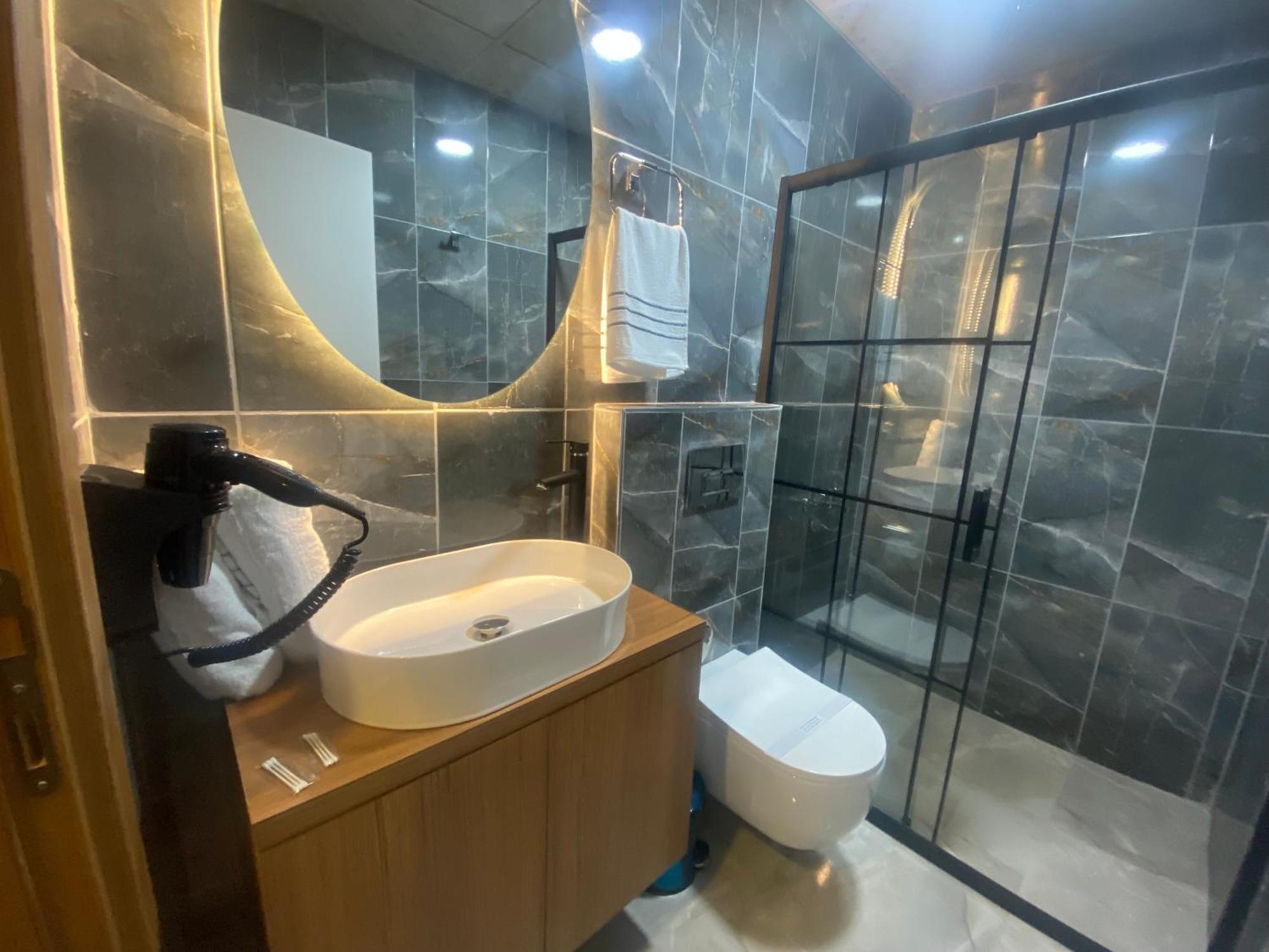 Besiktas Vip & *