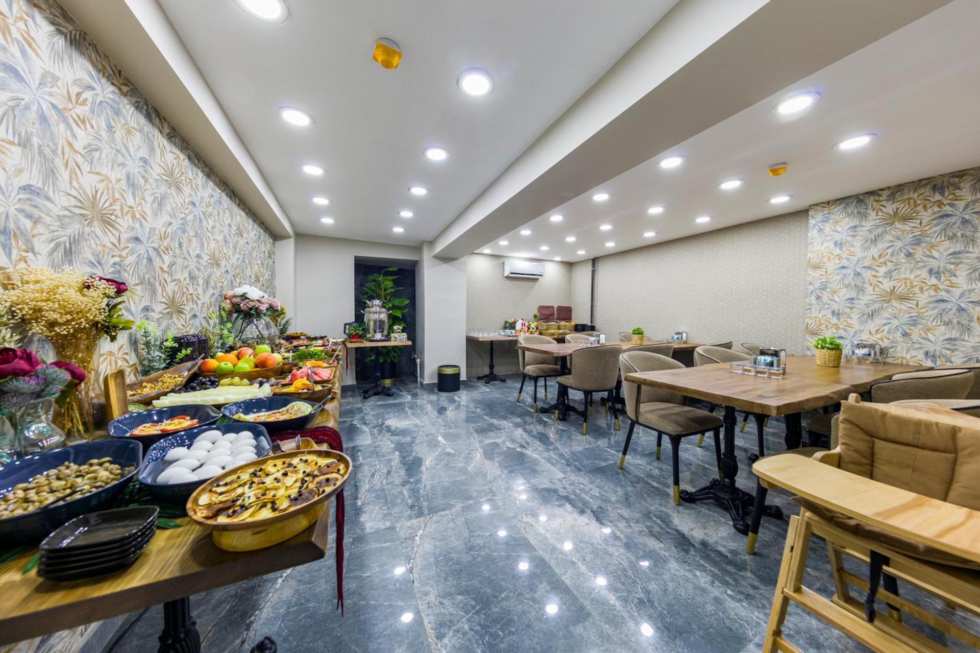 Golden Bazaar Hotel