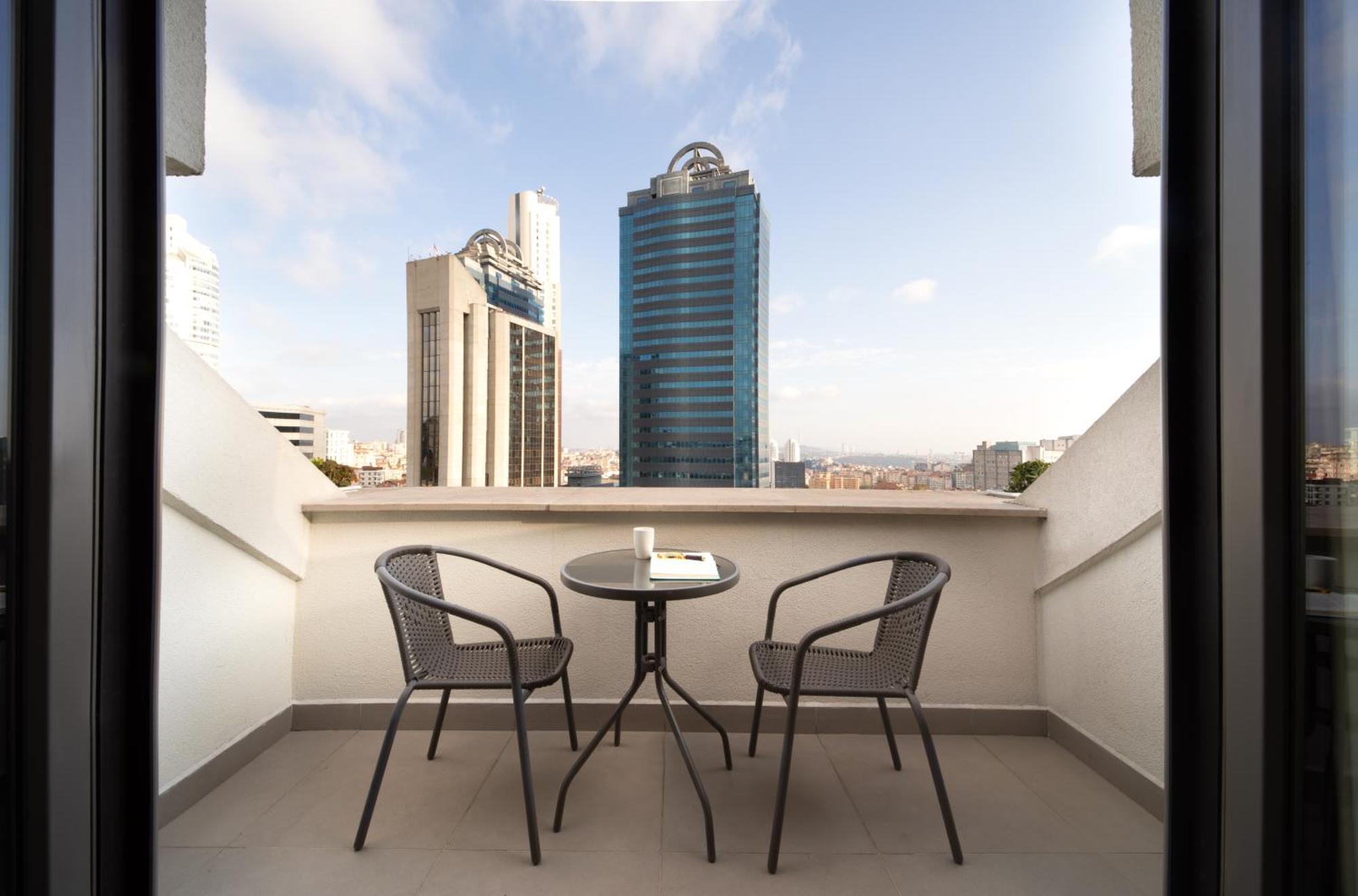Tryp By Wyndham Sisli Hotel