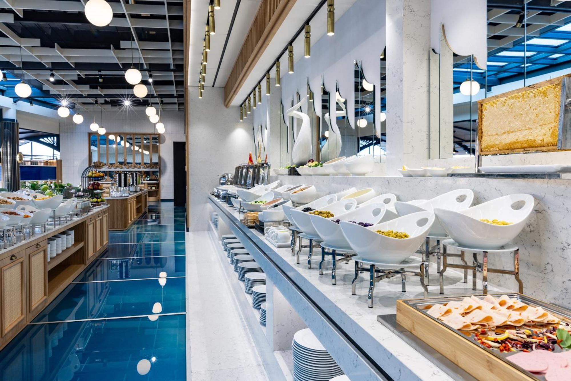 Clarion Golden Horn Hotel 5*