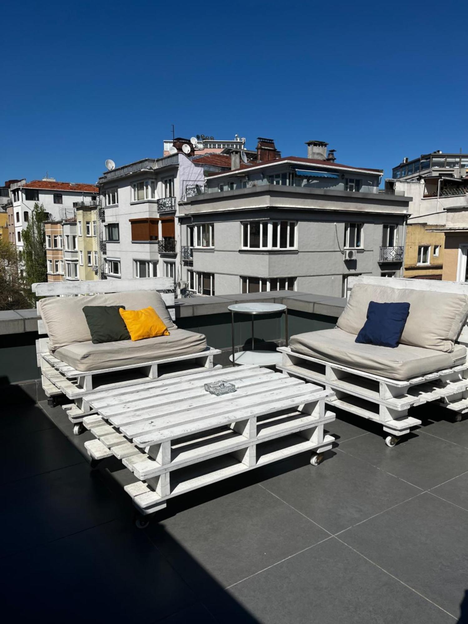 Stylish Design With Spectacular Views And High Speed Wifi *