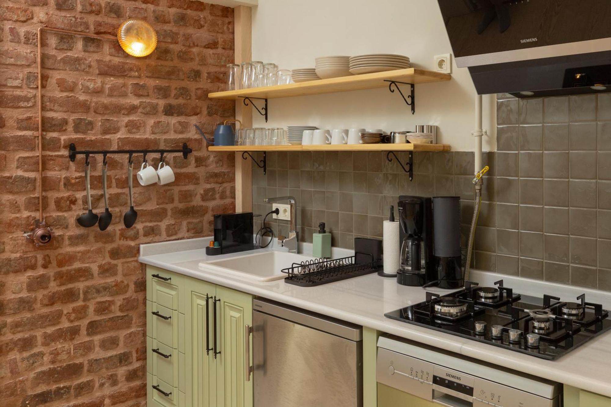 Lemon Apartment