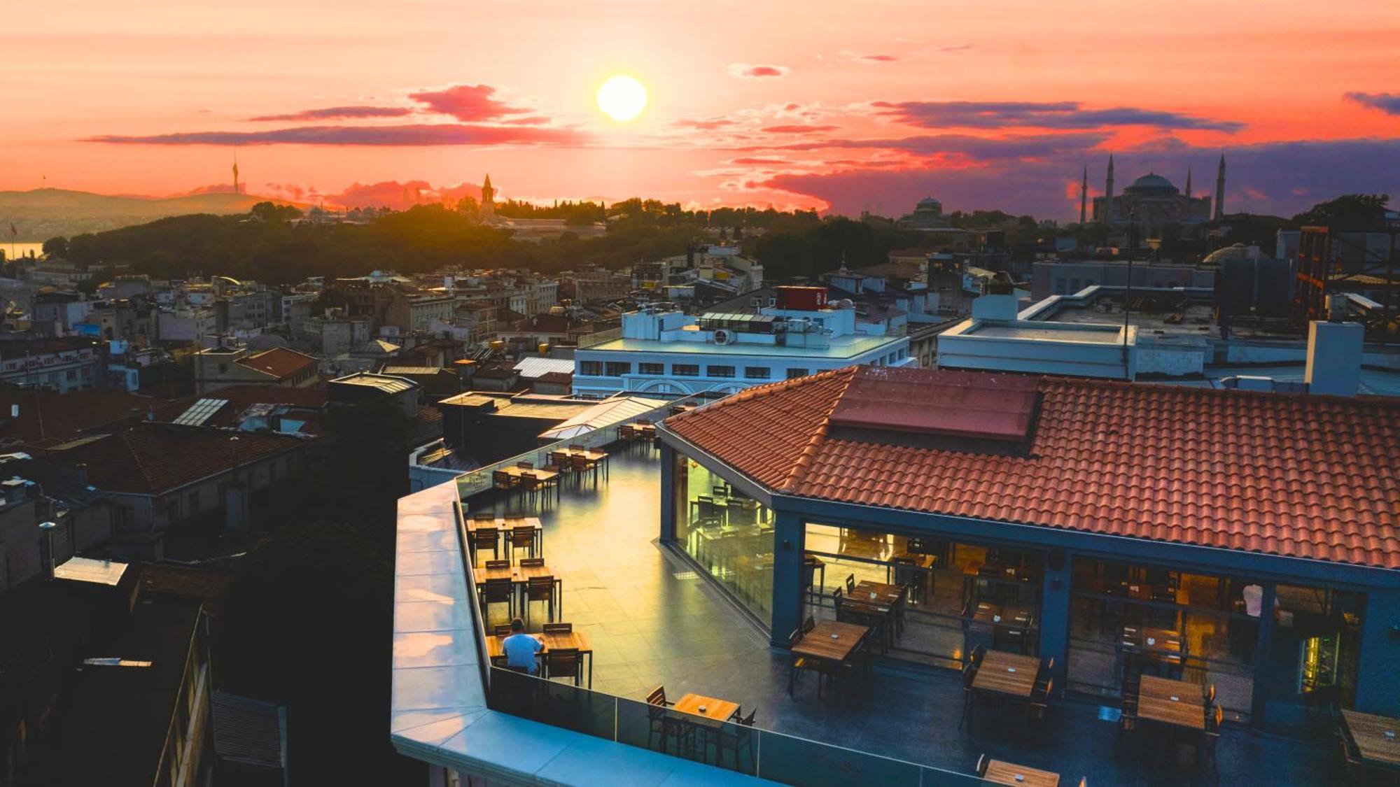 Demiray Otel