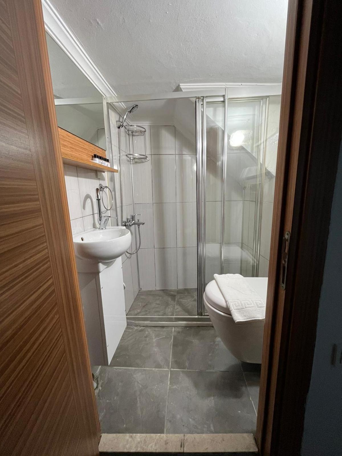 Seven Oldcity Hotel 4*
