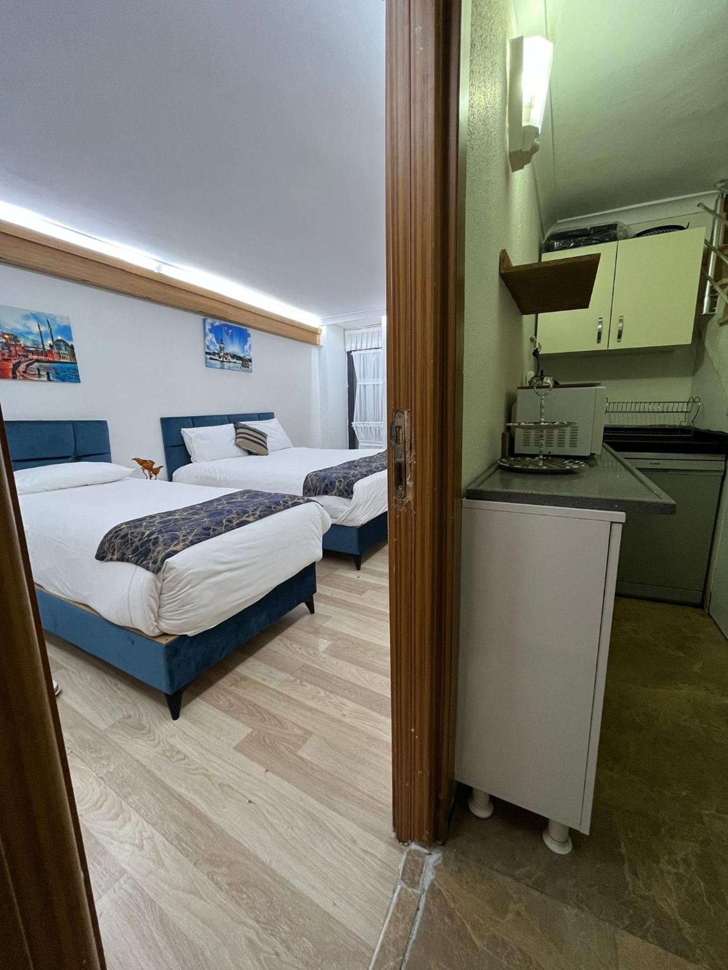 Hotel Seven Oldcity 4*