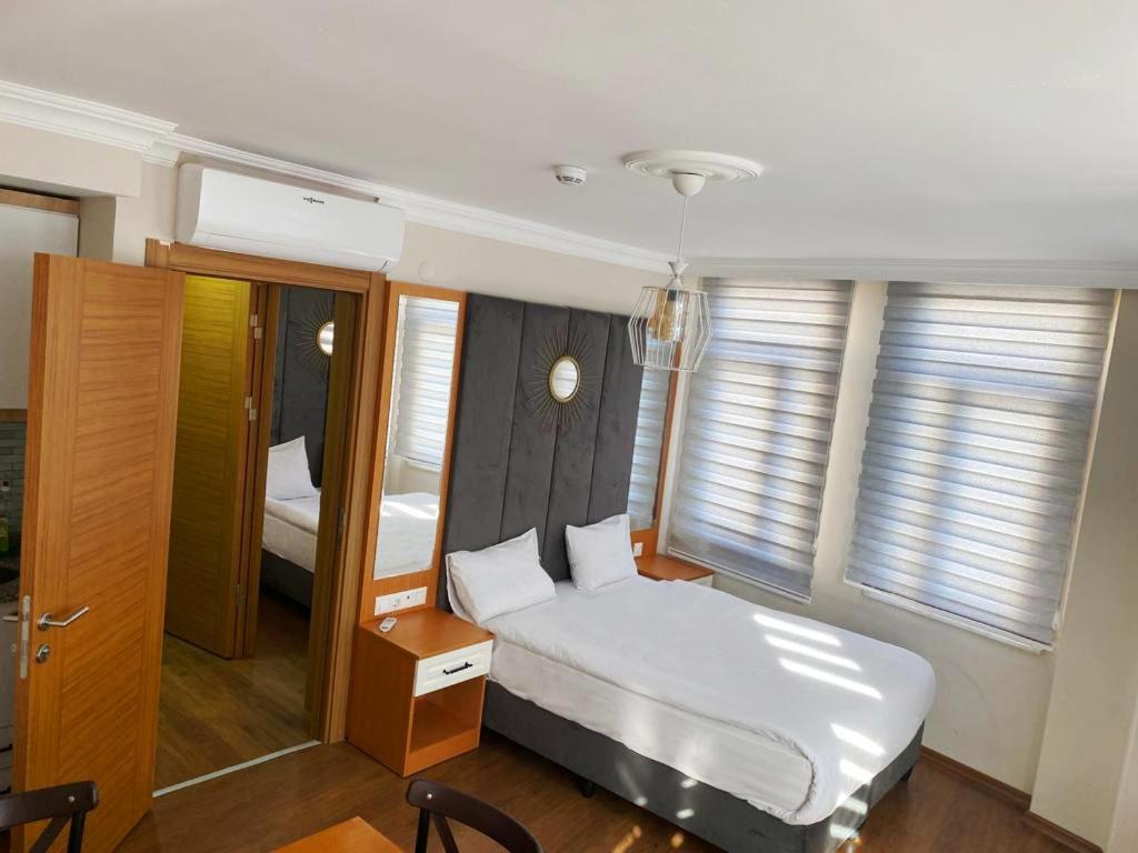 Hradission Kaifa Istanbul