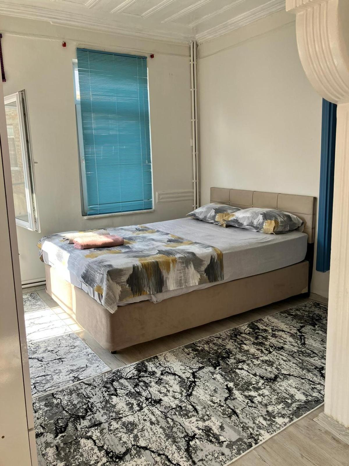 Apartment Yellow House Istanbul