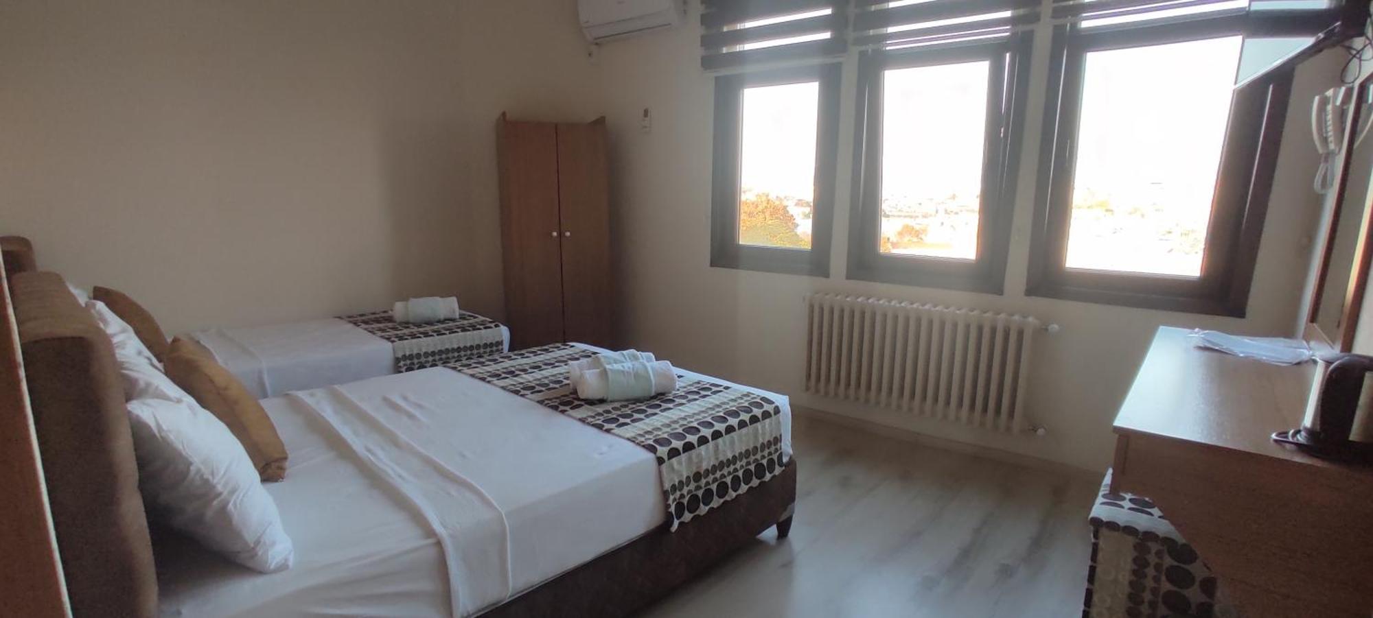 Biter Hotel *