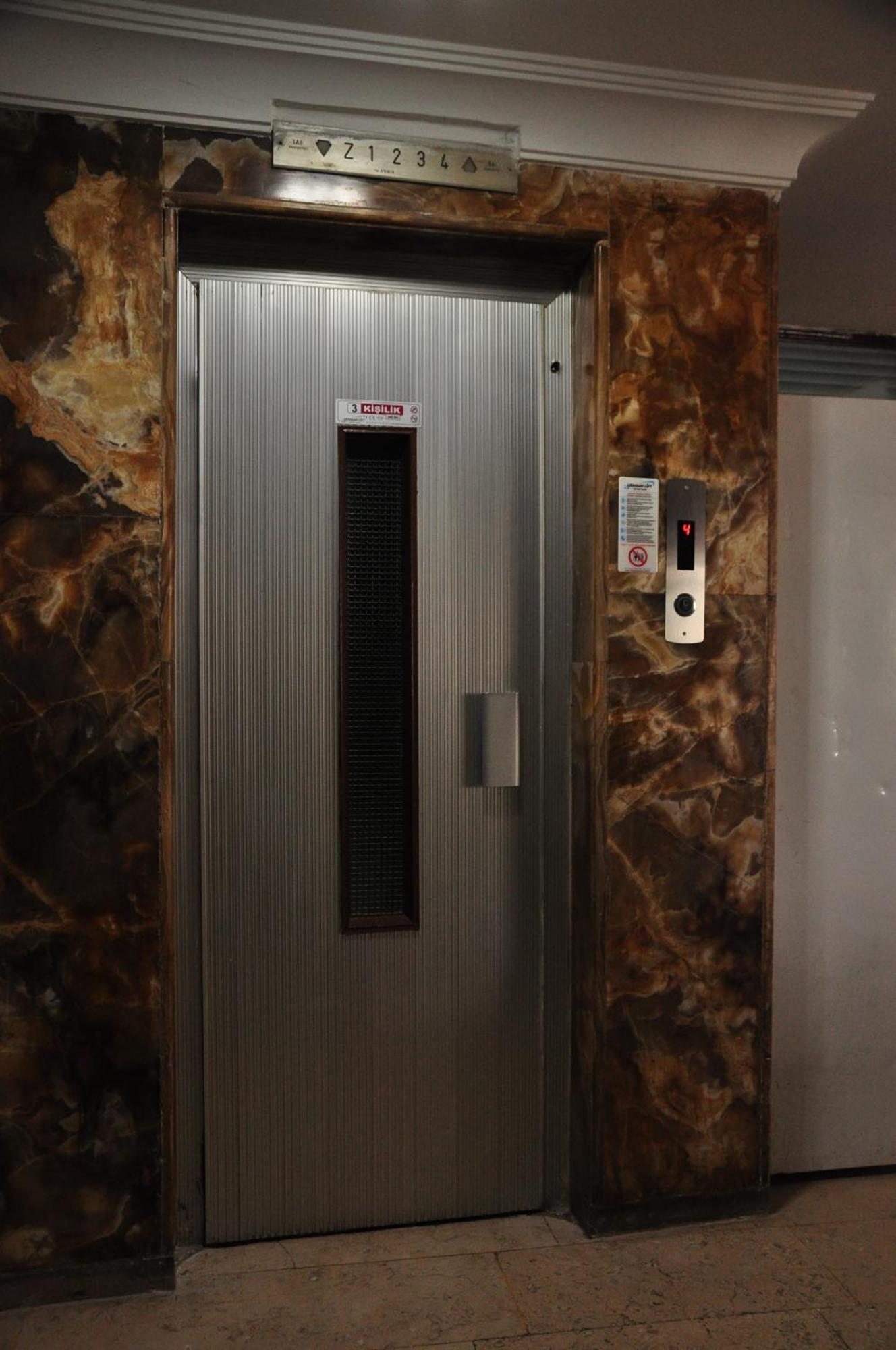 Hotel Biter *