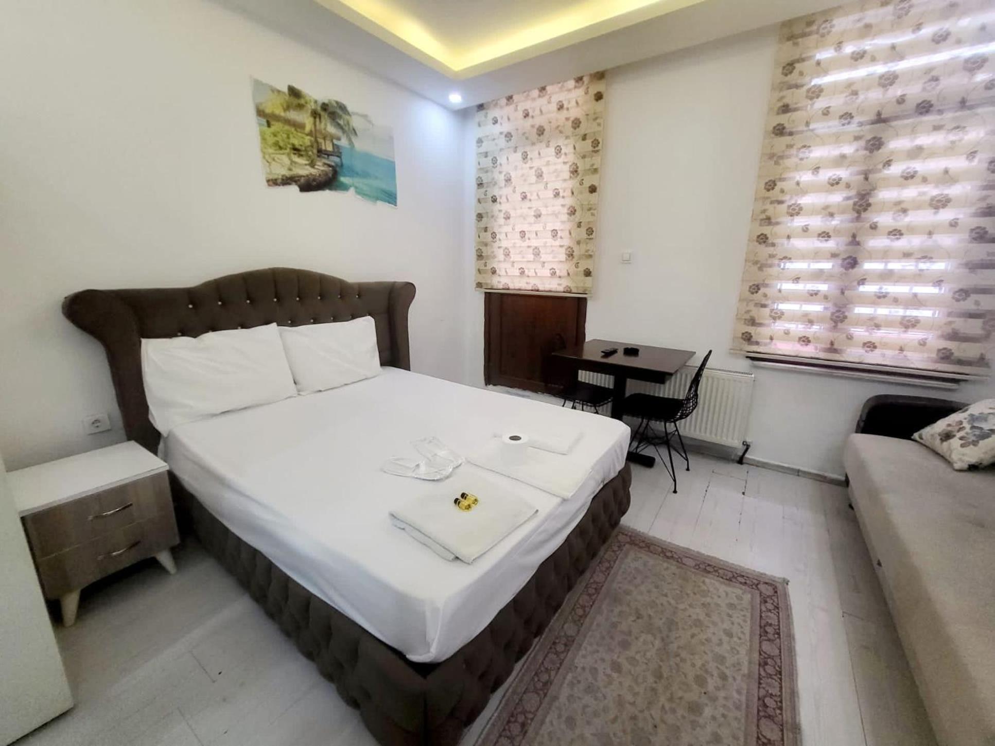 Oerge Suit Apart * Istanbul