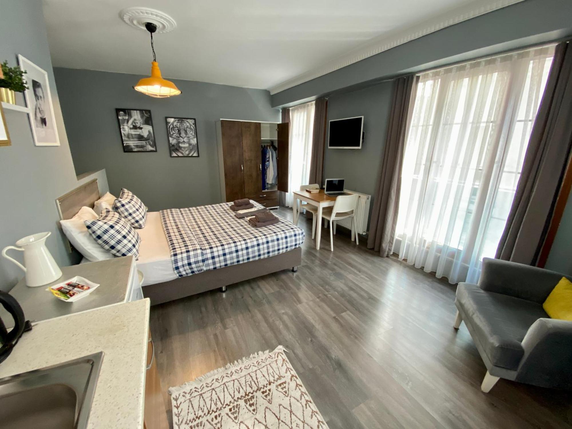 Flats Company - Karakoy