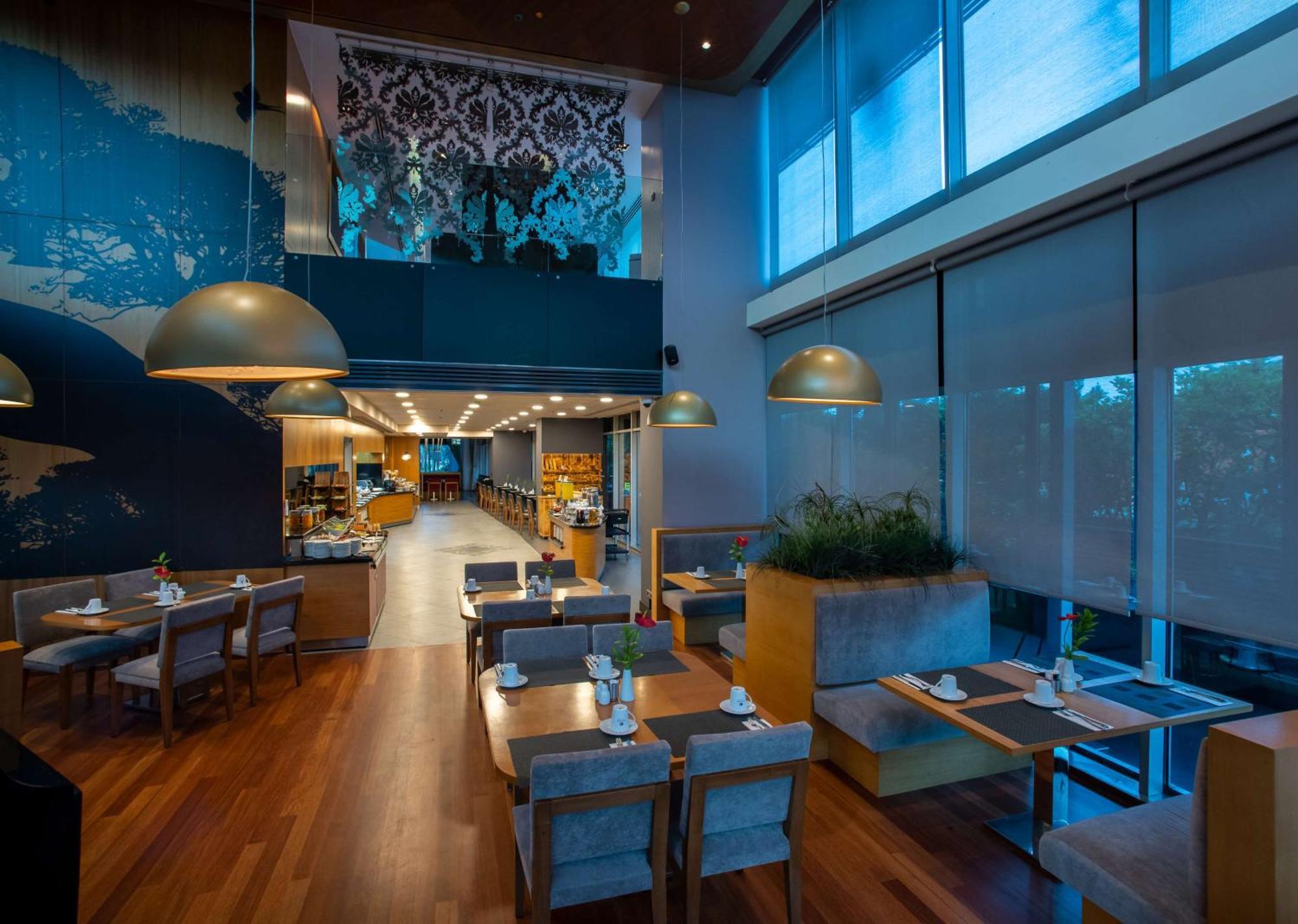 Doubletree By Hilton - Moda Hotel