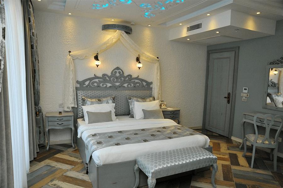 Ayna Hotel 4*