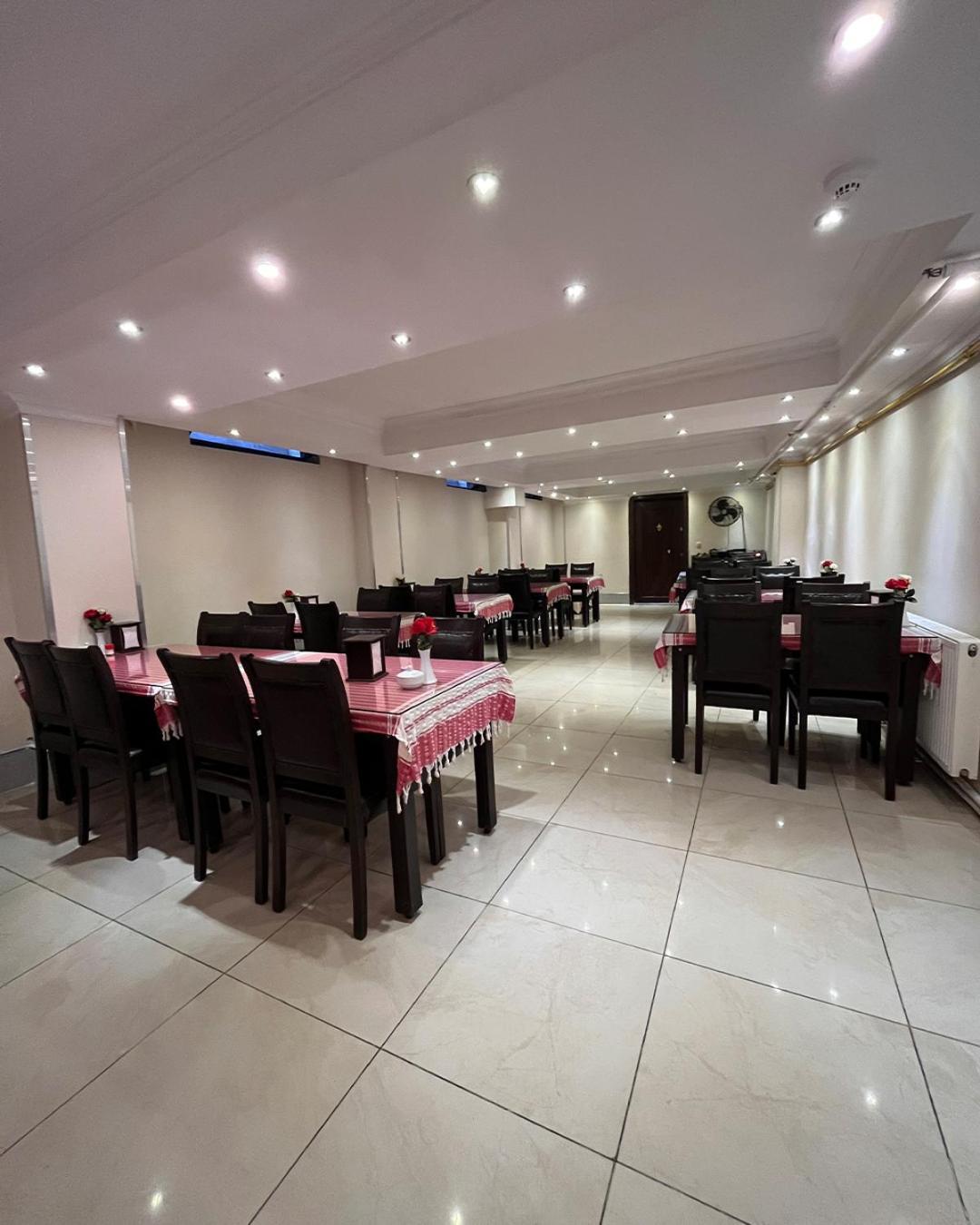 Red White Otel 2*