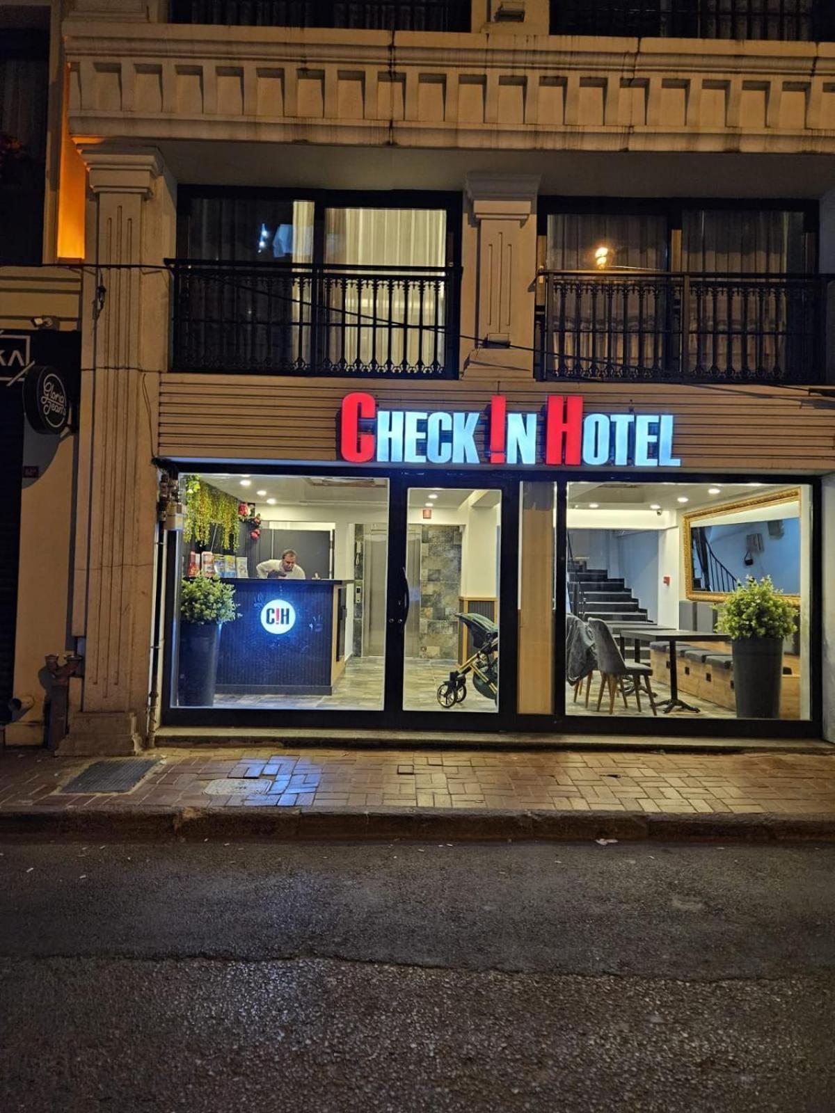 Check In Istanbul