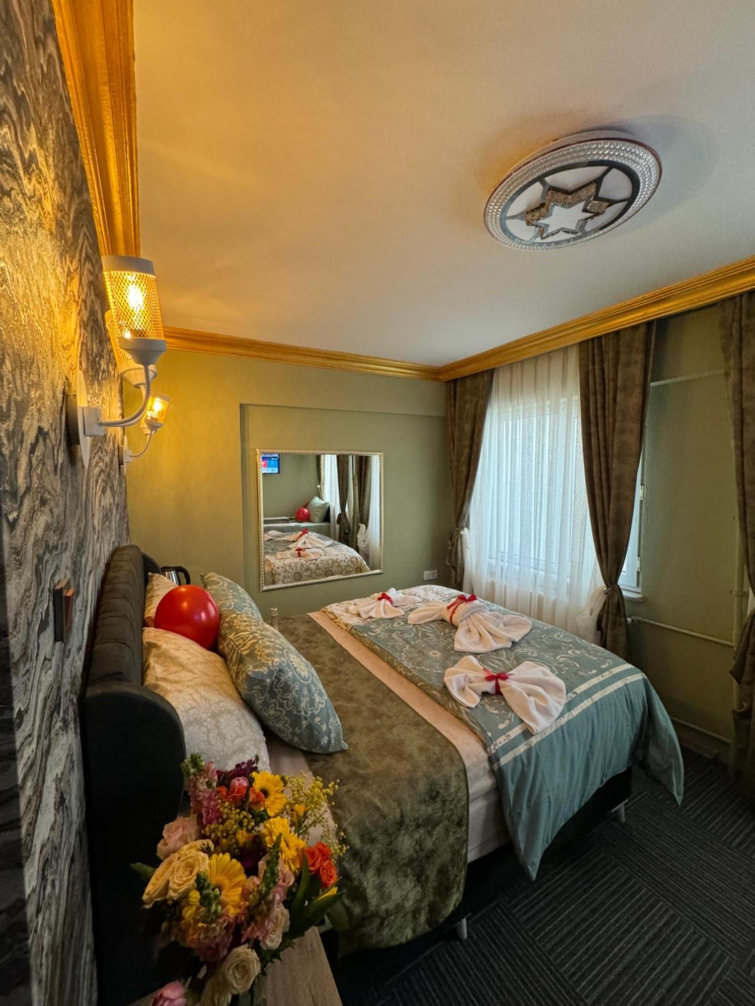 Royal Old City Hotel