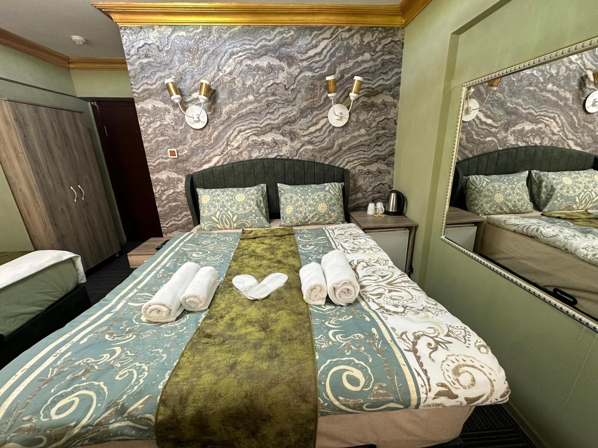 Royal Old City Hotel