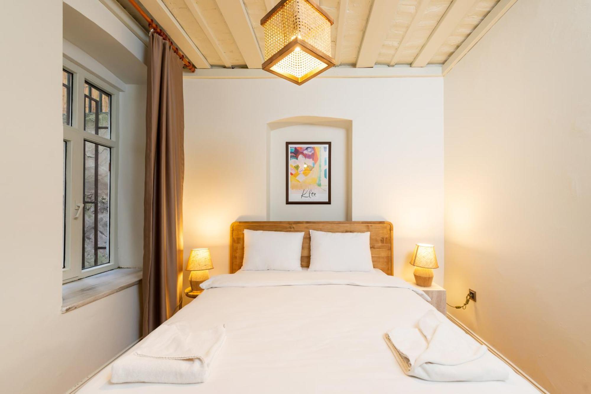 Maison Chic : Newly Renovated 3br In Center İstanbul