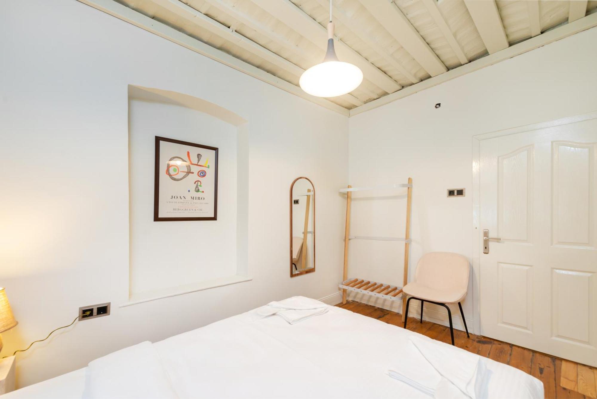 Maison Chic : Newly Renovated 3br In Center *