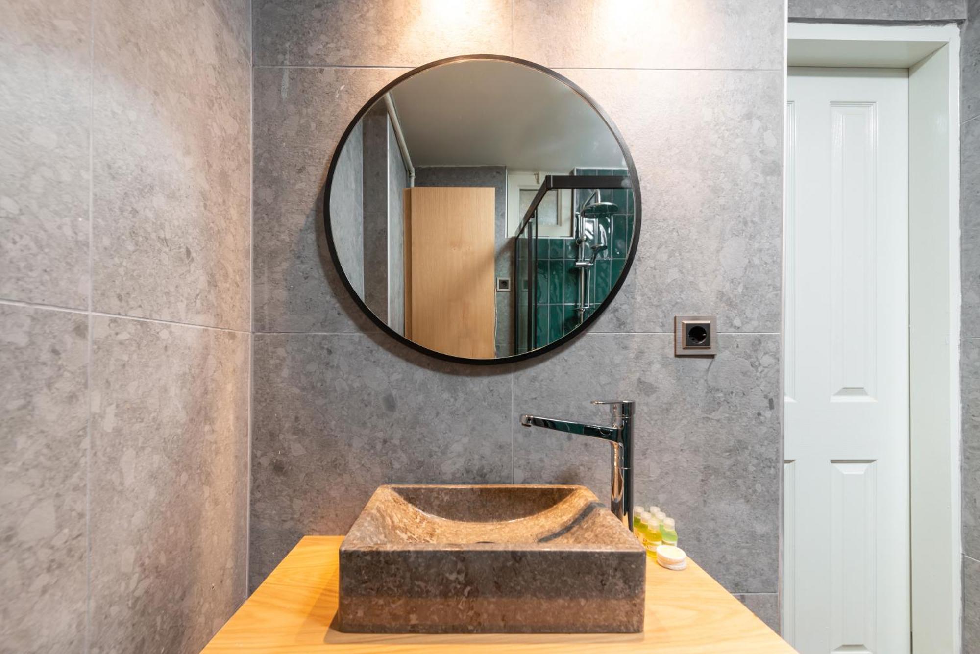 Maison Chic : Newly Renovated 3br In Center Daire İstanbul